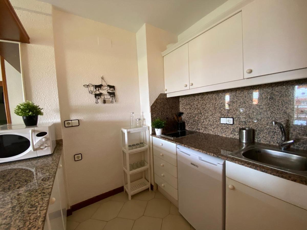 Apartamento Con Piscina En 1ª Linea De Playa En Салоу Экстерьер фото