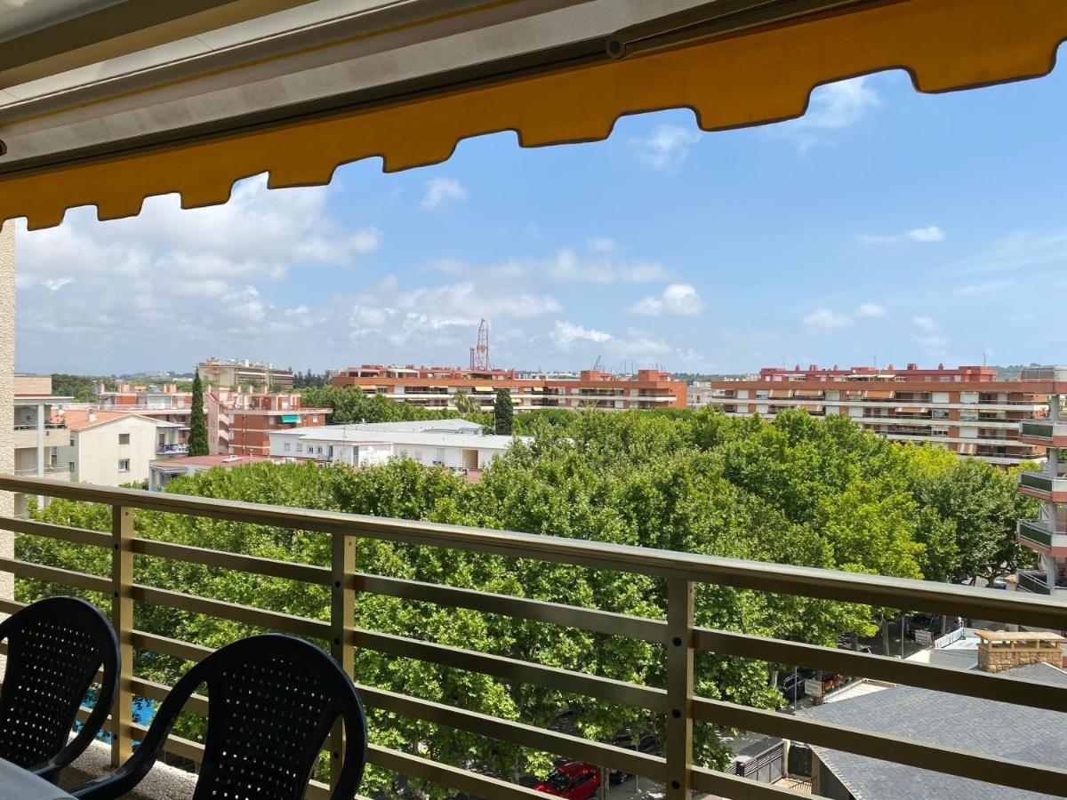 Apartamento Con Piscina En 1ª Linea De Playa En Салоу Экстерьер фото