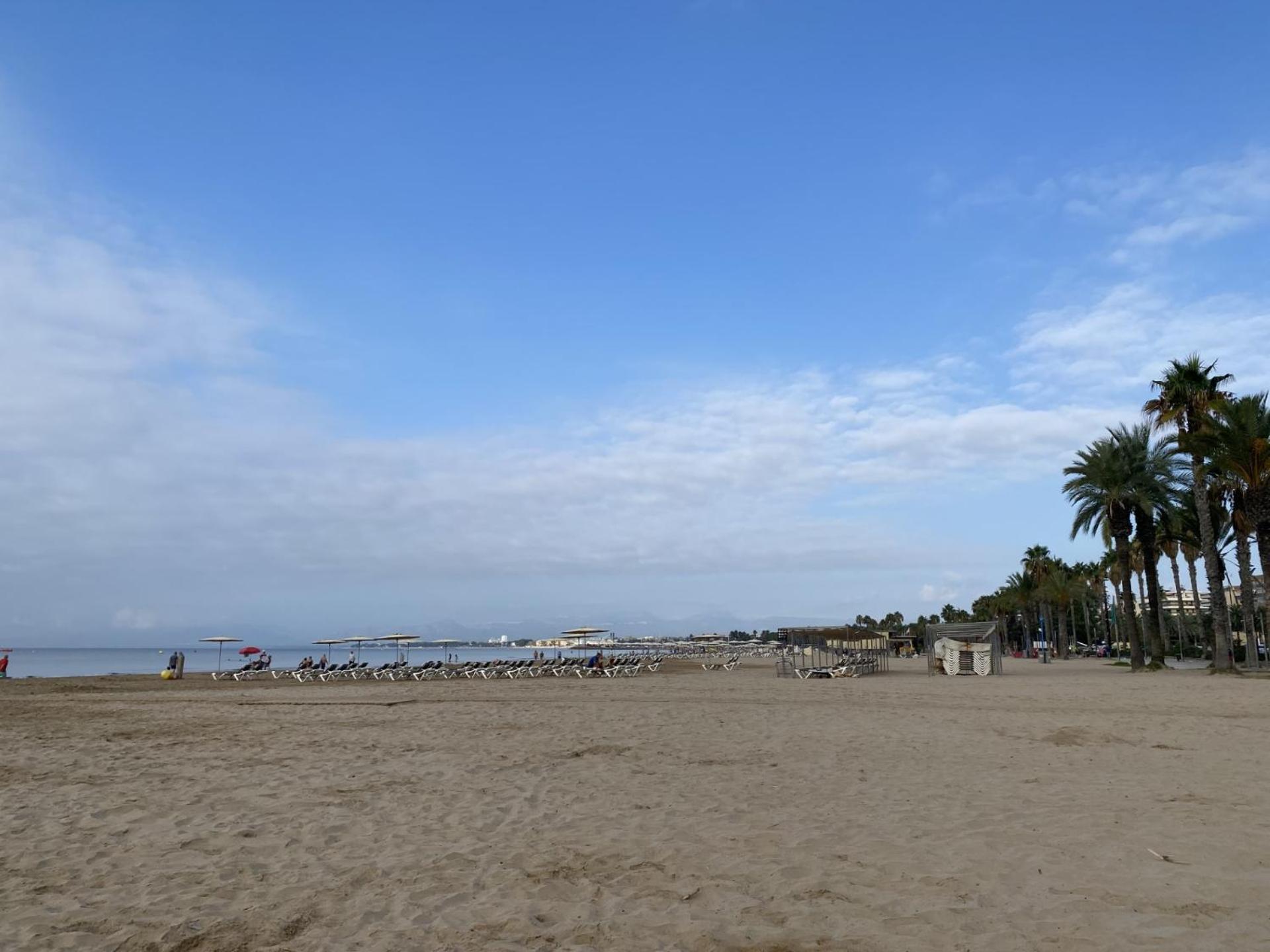 Apartamento Con Piscina En 1ª Linea De Playa En Салоу Экстерьер фото